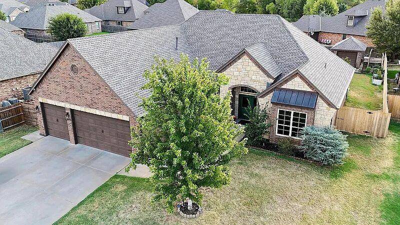 12624 Lexington DR, Oklahoma City, OK 73173