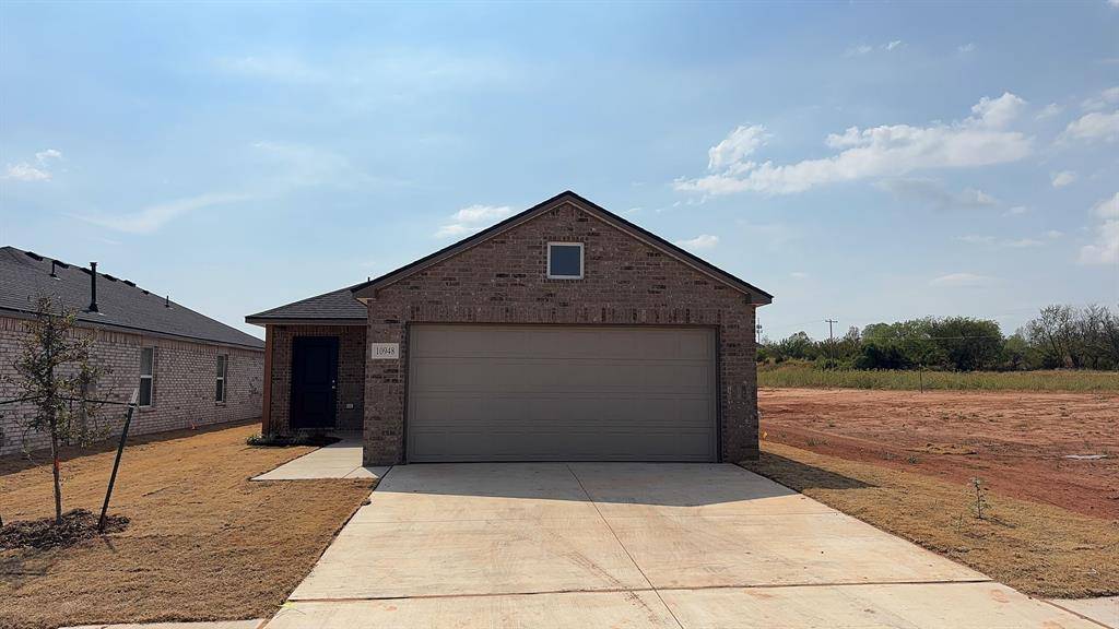 10948 SW 25th ST, Yukon, OK 73099