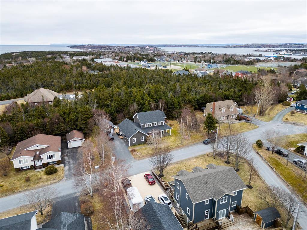 19 Heneys Pond Road, Bay Roberts, NL A0A 1G0