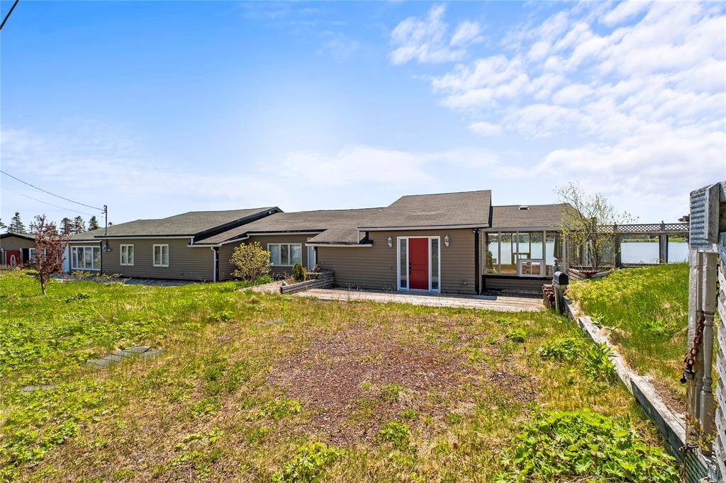 57A Deer Park Road, Salmonier, NL A0A 2R0