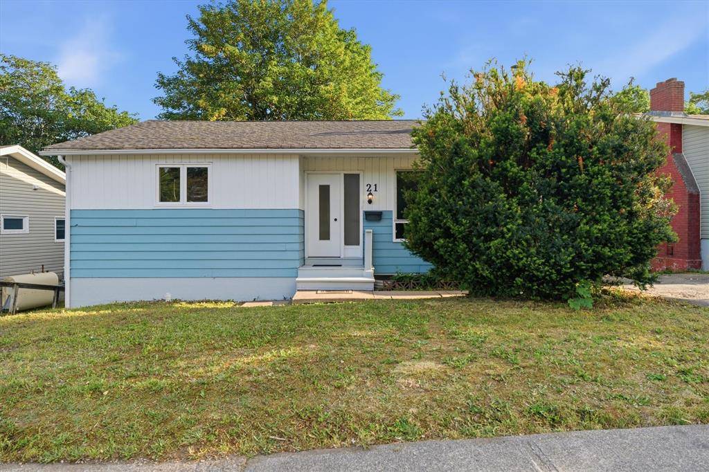 21 Harris Road, St.johns, NL A1E3K7