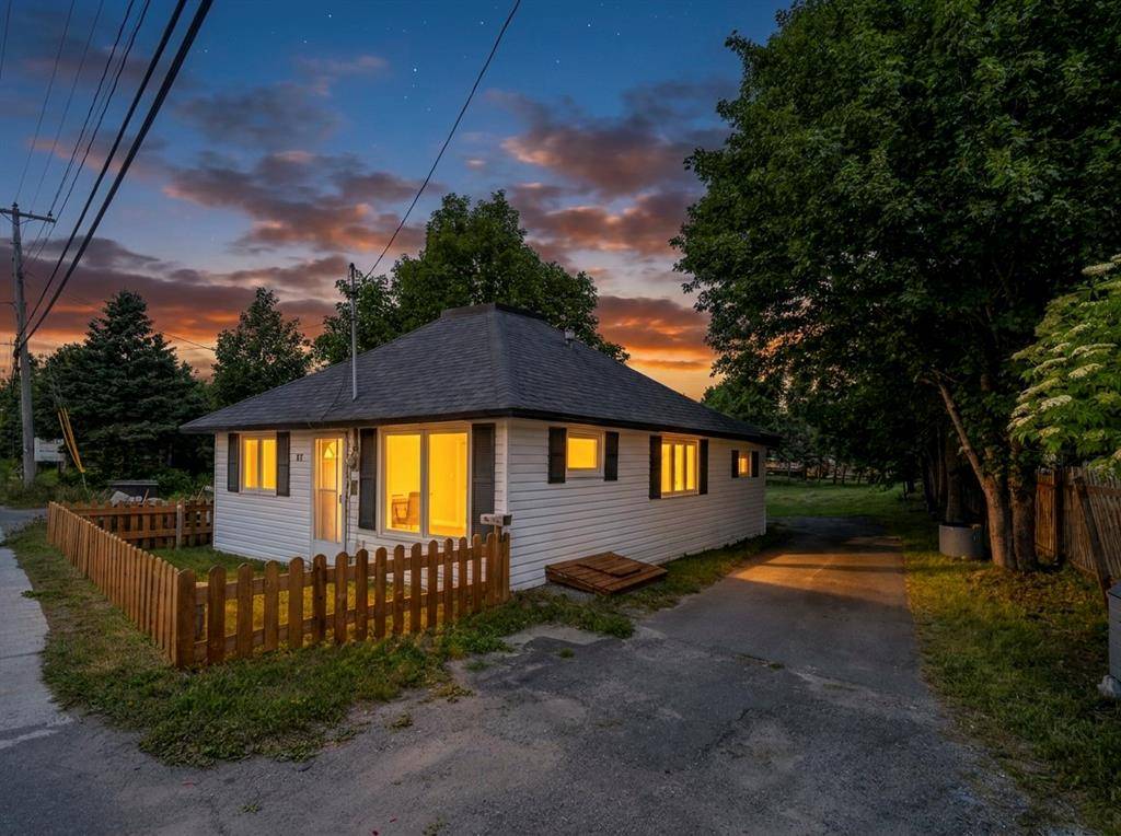 87 Conception Bay Highway, Bay Roberts, NL A0A 1G0
