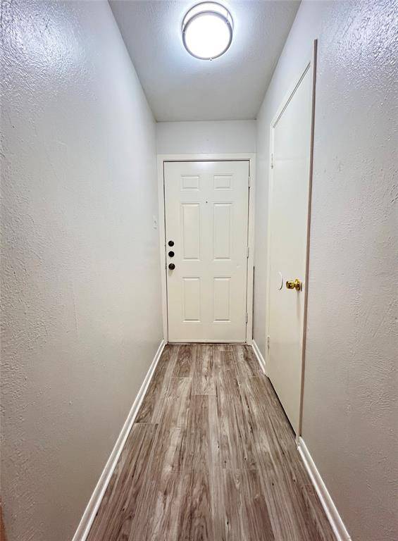 2121 Spanish Trail, Irving, TX 75060