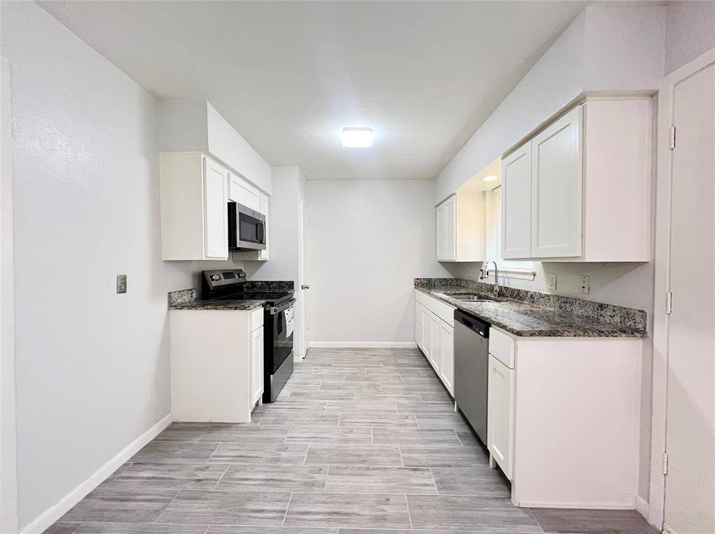 2121 Spanish Trail, Irving, TX 75060
