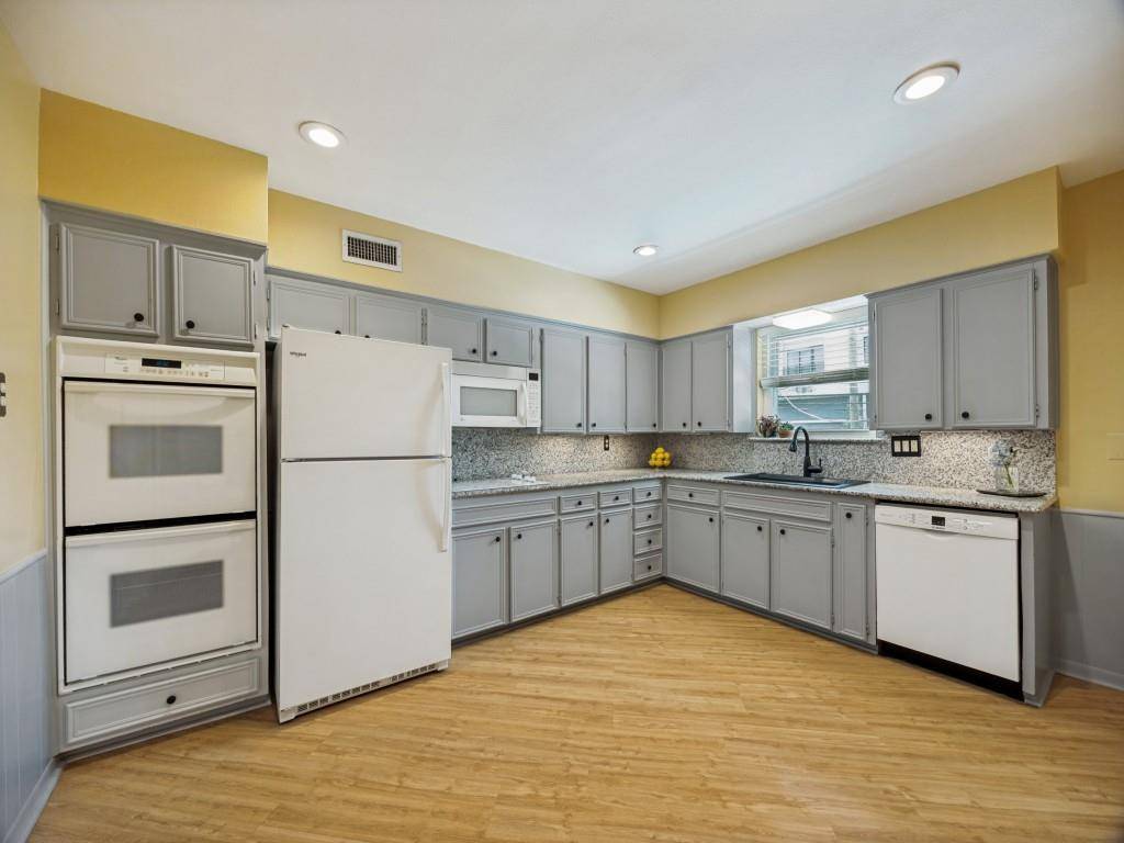 6230 Bandera Avenue #C, Dallas, TX 75225