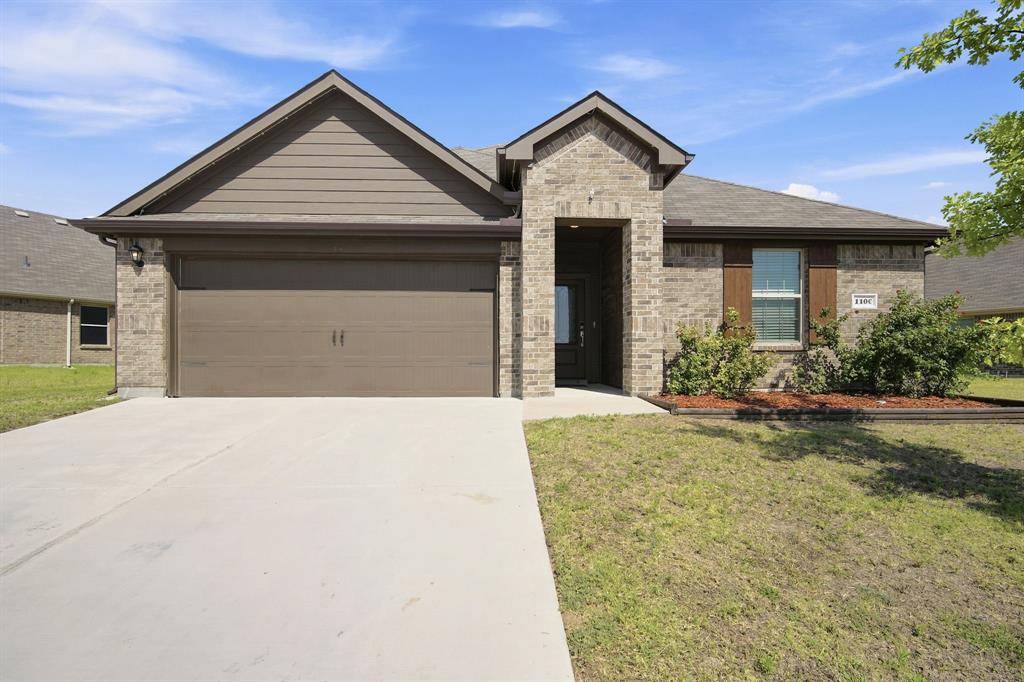 1100 Canterbury Lane, Ennis, TX 75119