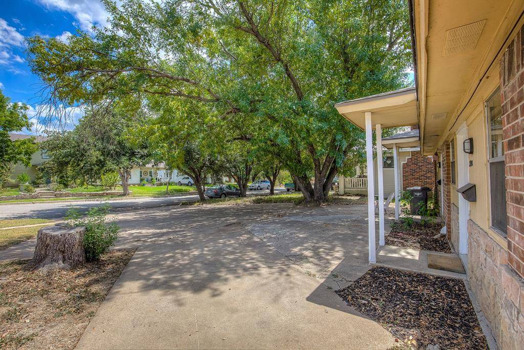 2700 S Adams Street, Fort Worth, TX 76110