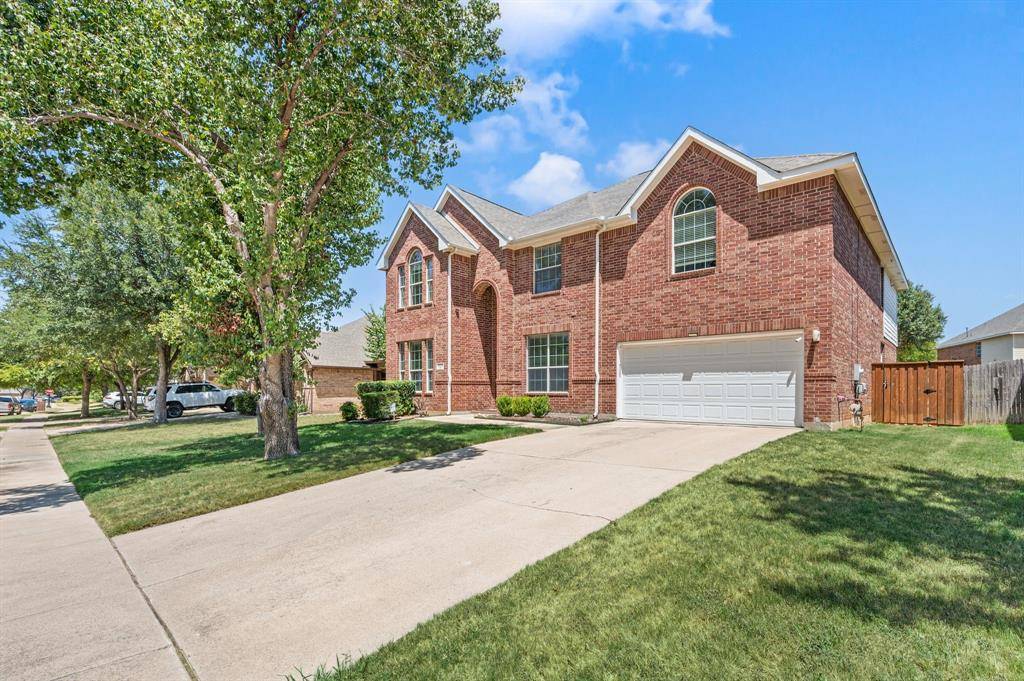 1302 Parkside Drive, Mansfield, TX 76063