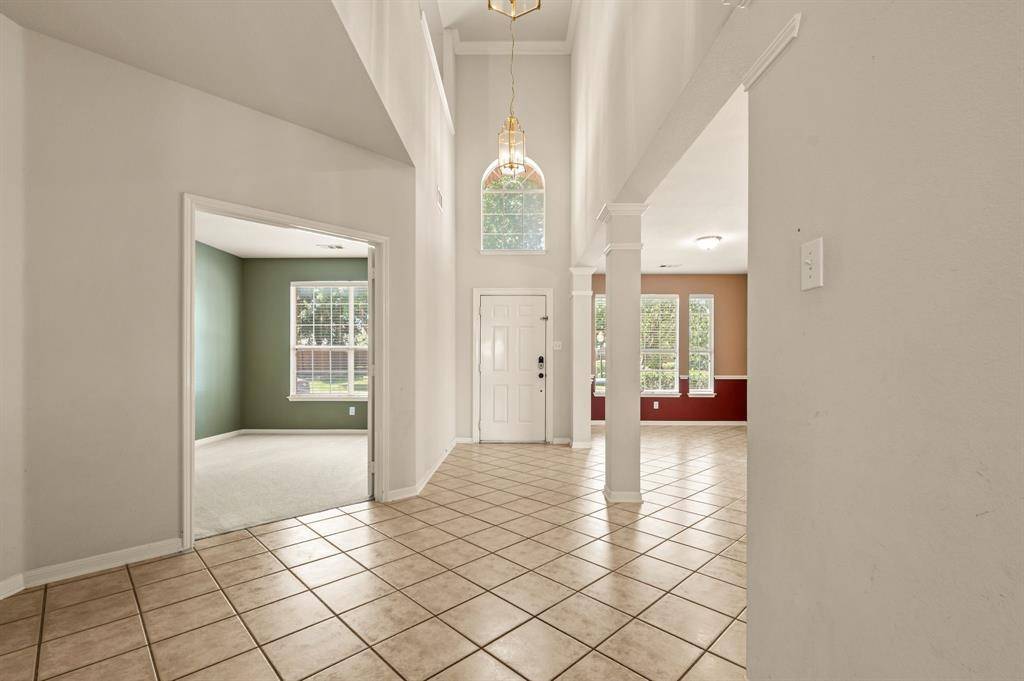 1302 Parkside Drive, Mansfield, TX 76063