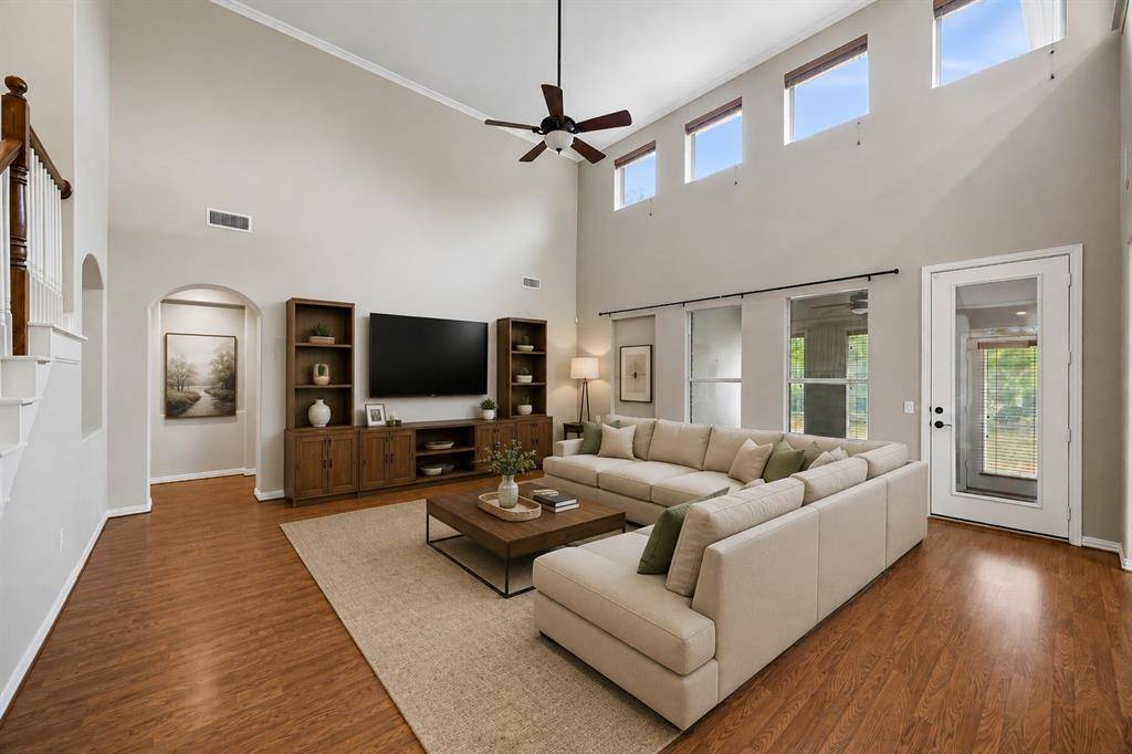 8713 Franklin Drive, Denton, TX 76207