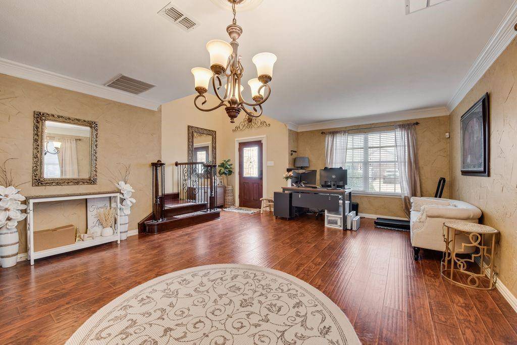7602 Stanhope Lane, Arlington, TX 76001