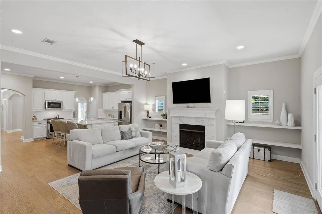 3813 Pershing Avenue, Fort Worth, TX 76107