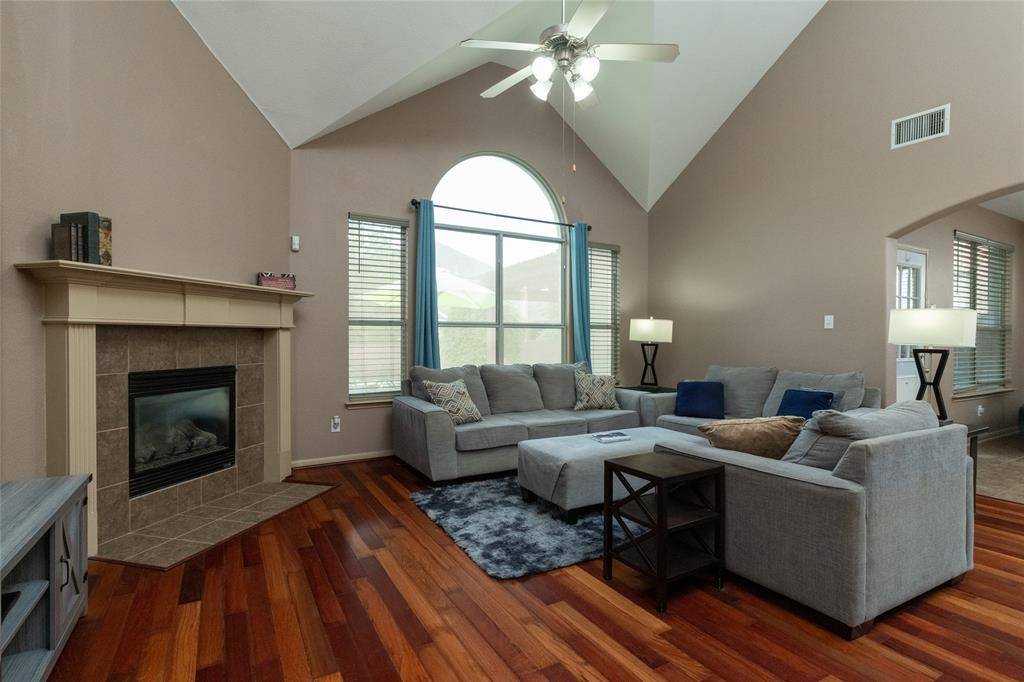 9605 Lacey Lane, Fort Worth, TX 76244
