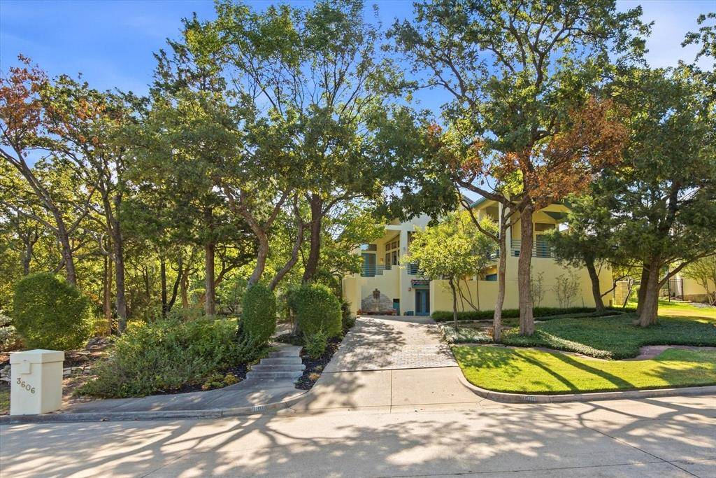 3606 Labrador, Grapevine, TX 76051