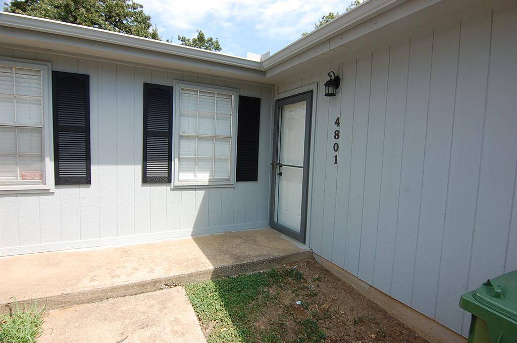 4801 Woodland Park Boulevard, Arlington, TX 76013