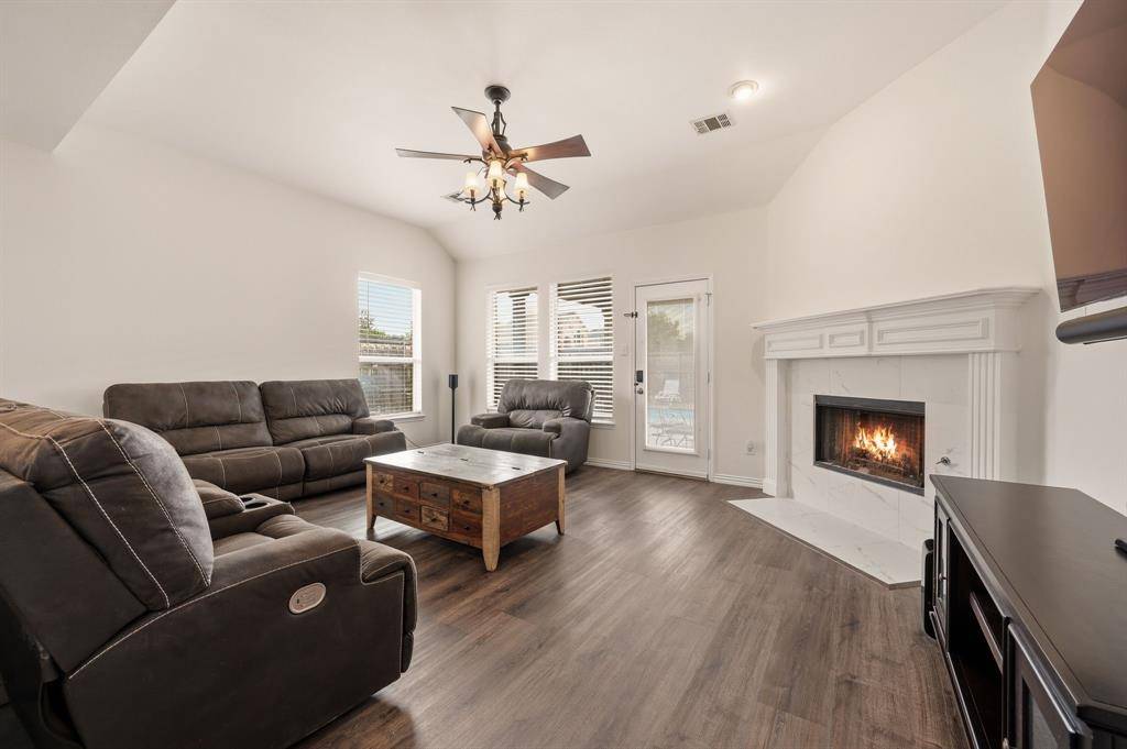6528 Stewart Boulevard, The Colony, TX 75056