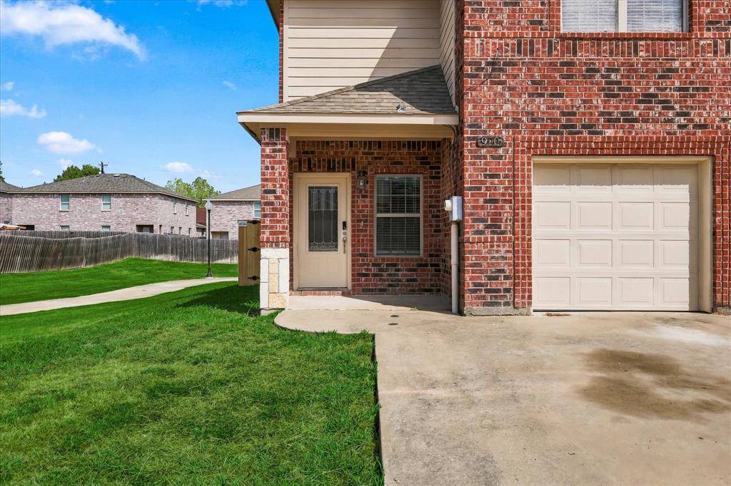 900 Parkplace Ridge, Princeton, TX 75407