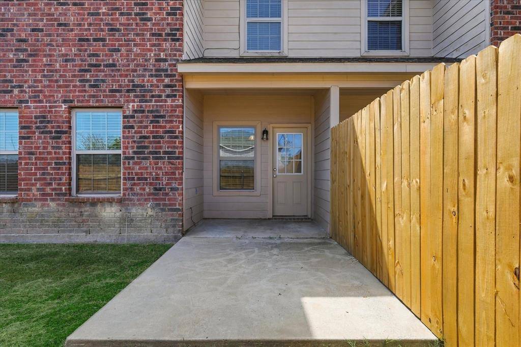 902 Parkplace Ridge, Princeton, TX 75407