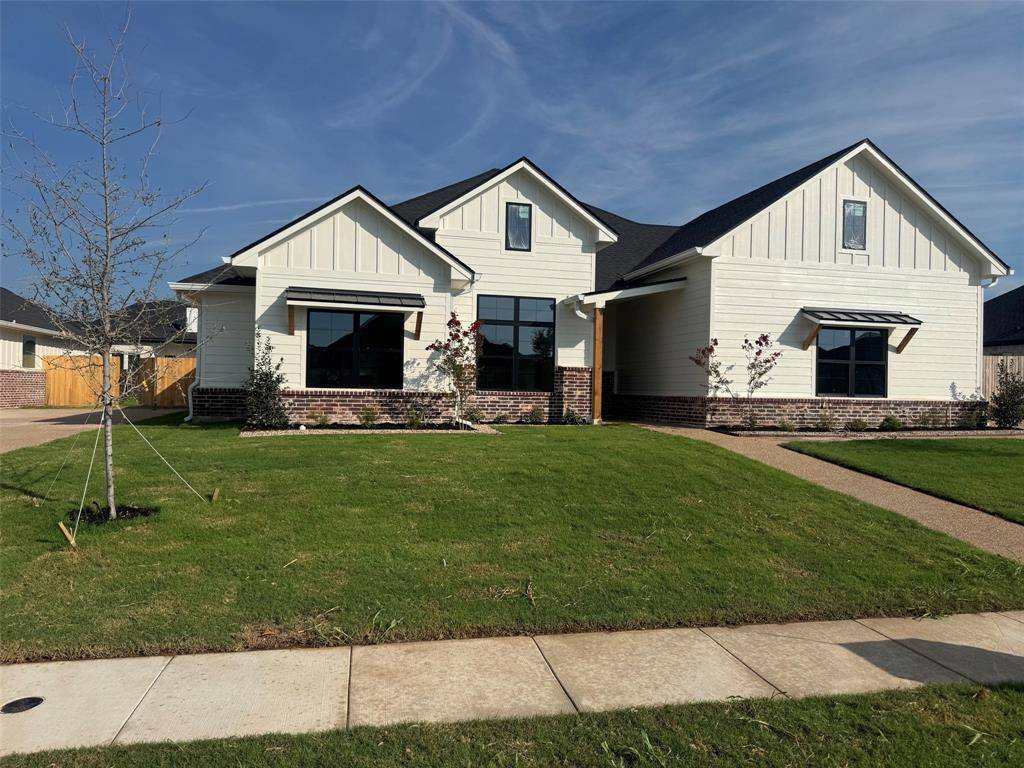 10205 Charmwood Drive, Waco, TX 76712
