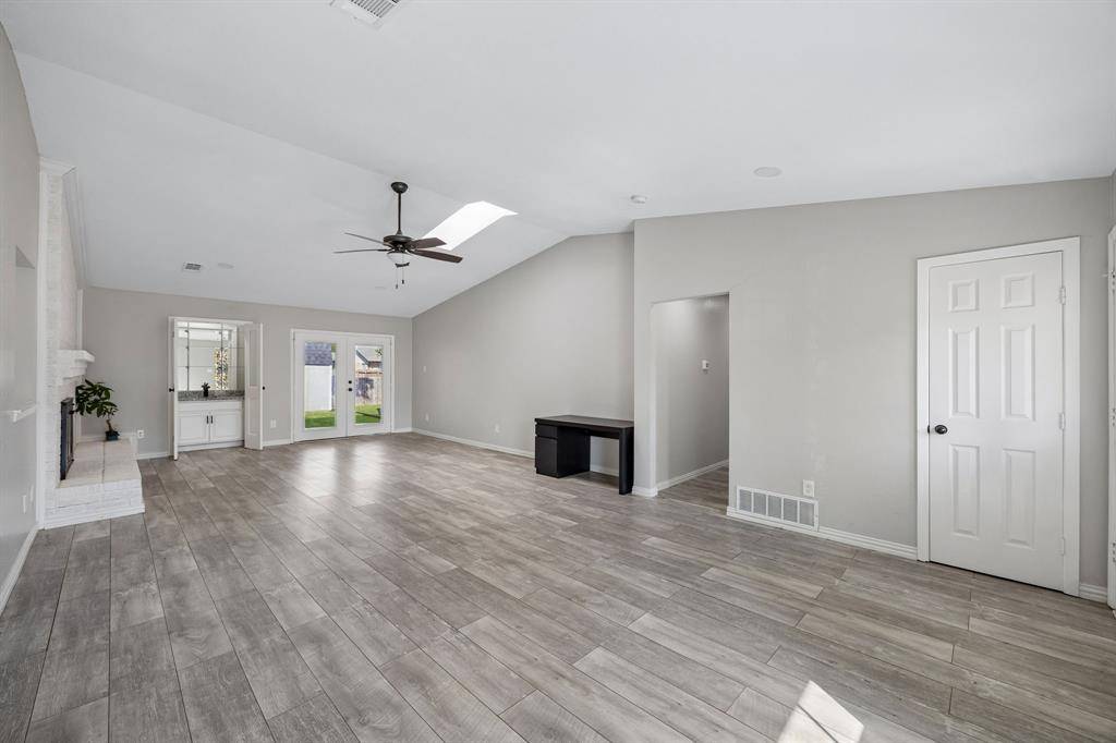 1605 Versailles Drive, Richardson, TX 75081