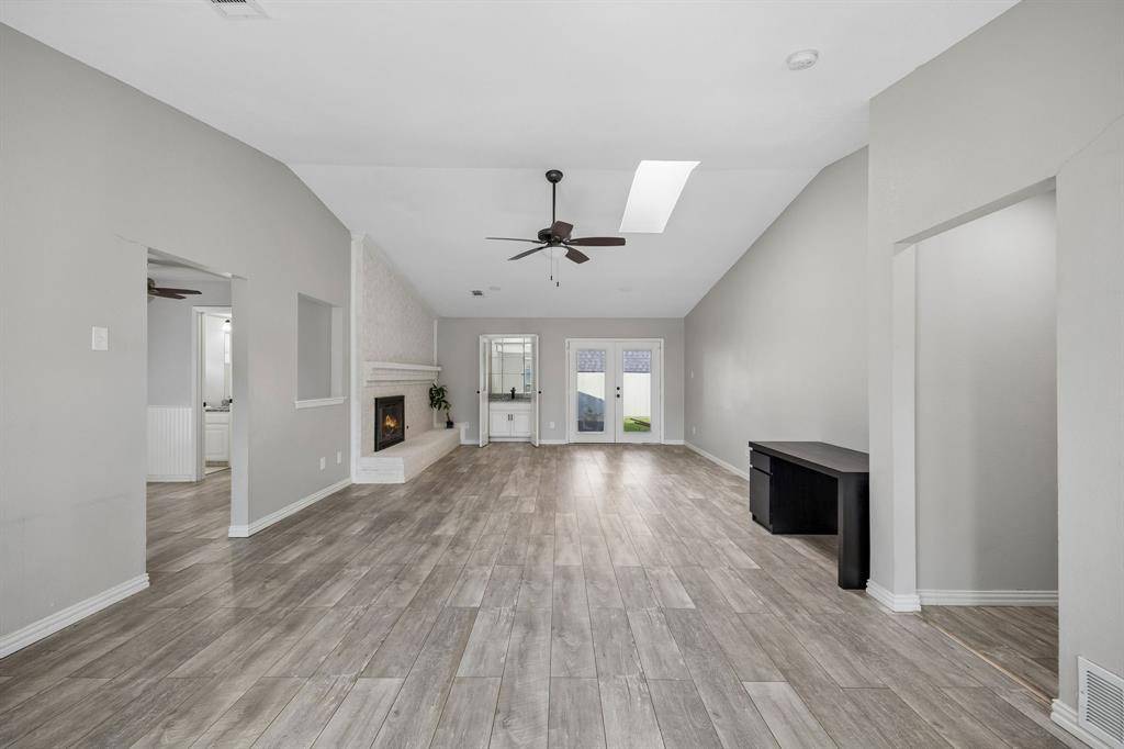 1605 Versailles Drive, Richardson, TX 75081