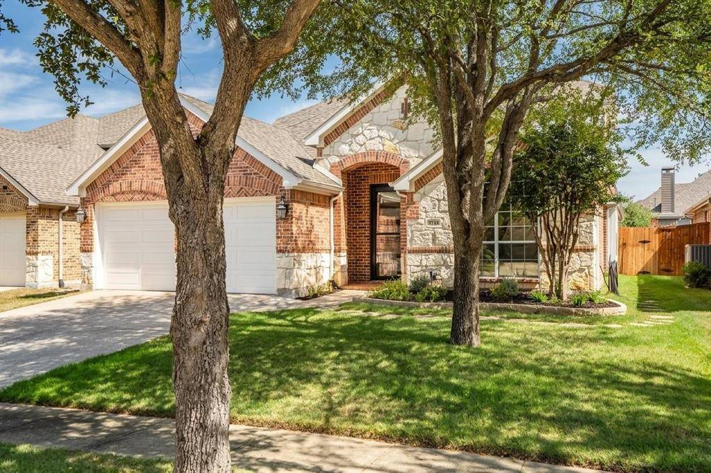 8748 Dayton Drive, Lantana, TX 76226