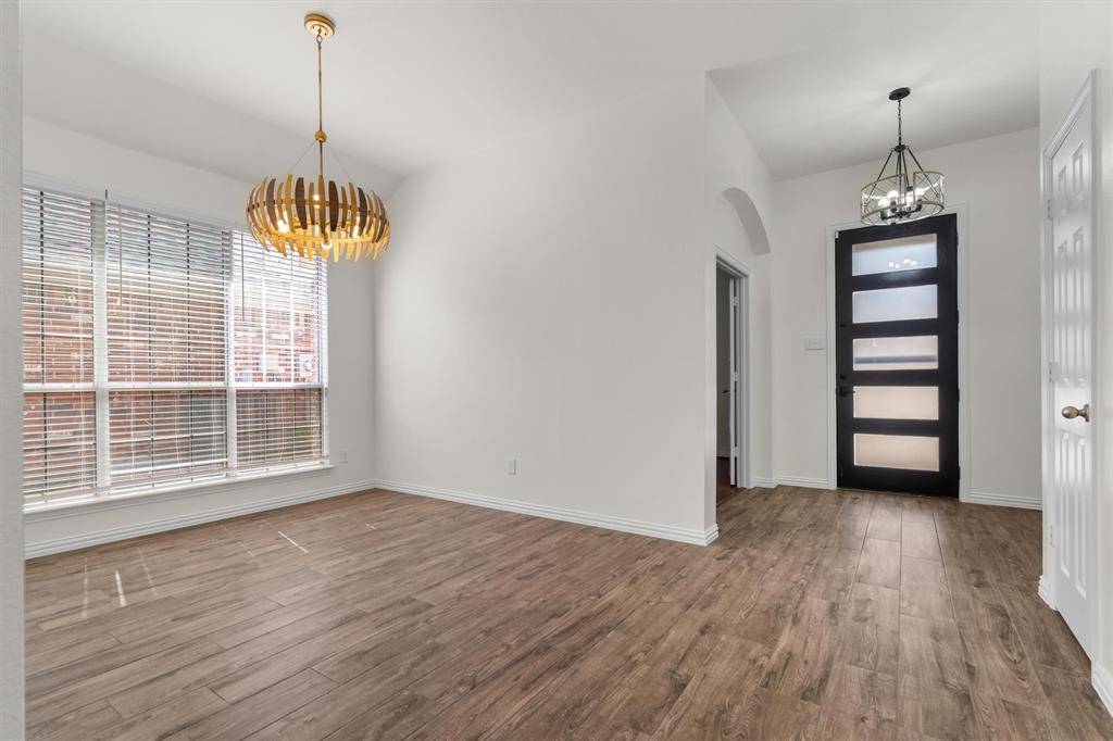 8748 Dayton Drive, Lantana, TX 76226