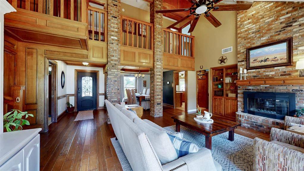 20 Creekmere Drive, Trophy Club, TX 76262