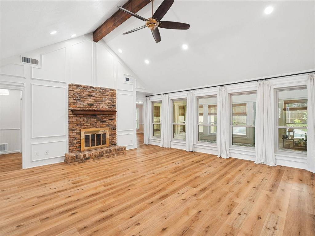 1304 Carriage Creek Drive, Desoto, TX 75115