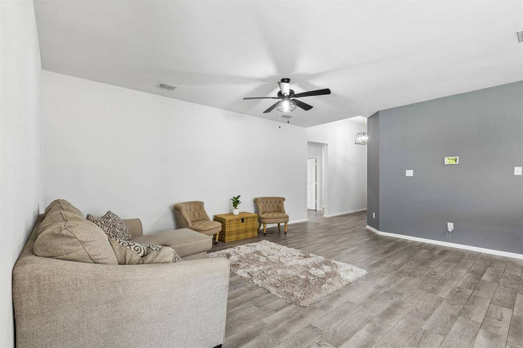 9108 Ridgeriver Way, Fort Worth, TX 76131