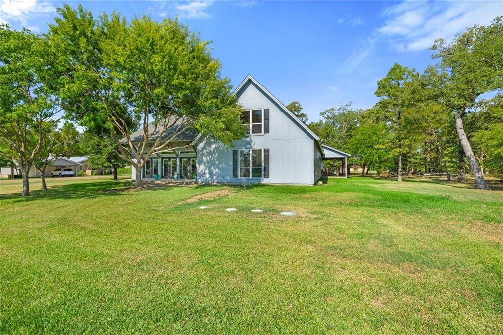 239 Lakewood Road, Trinidad, TX 75163