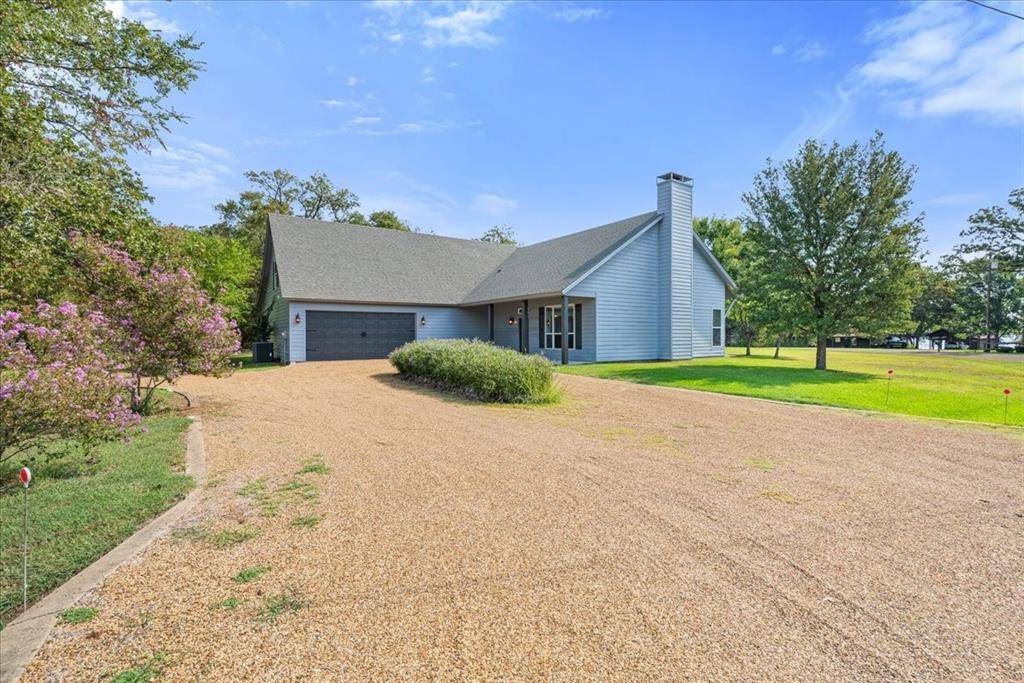 239 Lakewood Road, Trinidad, TX 75163