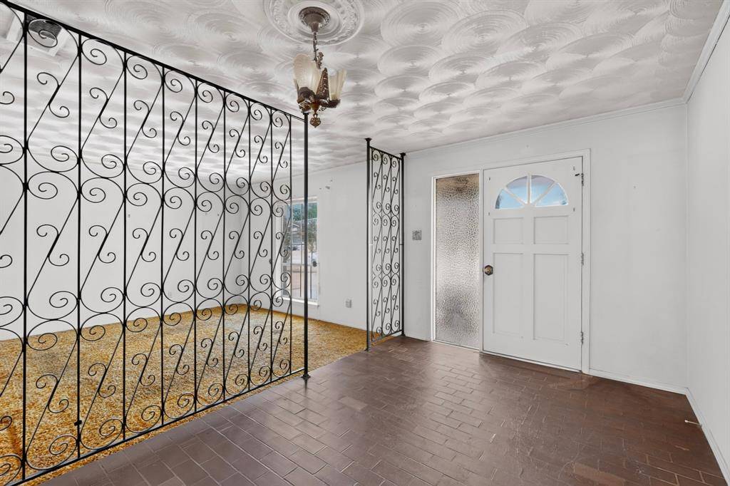 4638 Colgate Lane, Garland, TX 75042