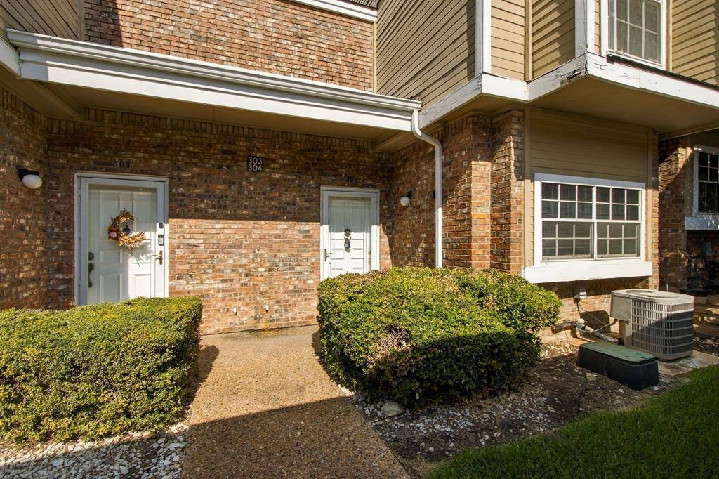 3550 Country Square Drive #304, Carrollton, TX 75006