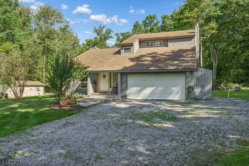 6 Lake Rd, Hampton Twp., NJ 07860