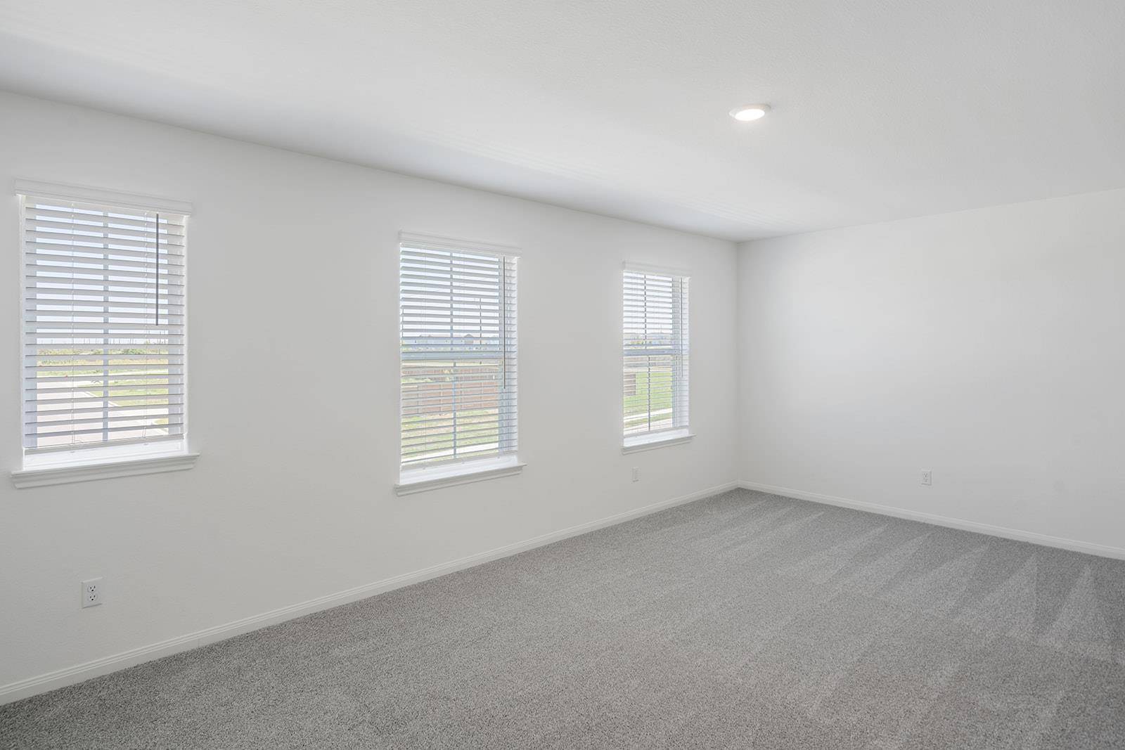 109 Desert Hare DR, Jarrell, TX 76537