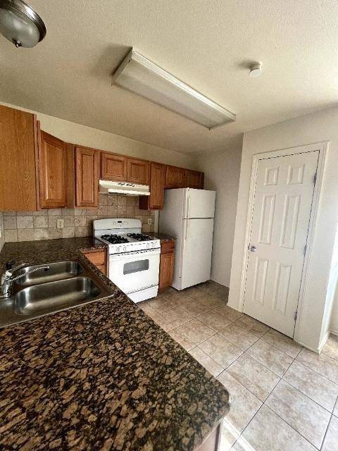 402 Algerita DR #C, Georgetown, TX 78628