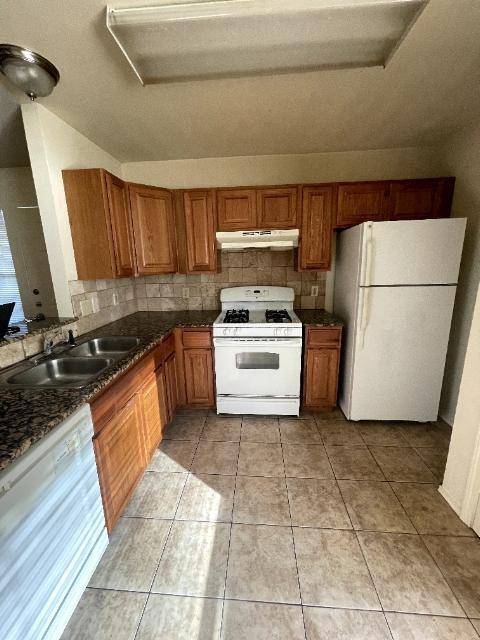 402 Algerita DR #C, Georgetown, TX 78628