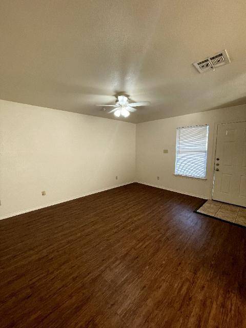402 Algerita DR #C, Georgetown, TX 78628