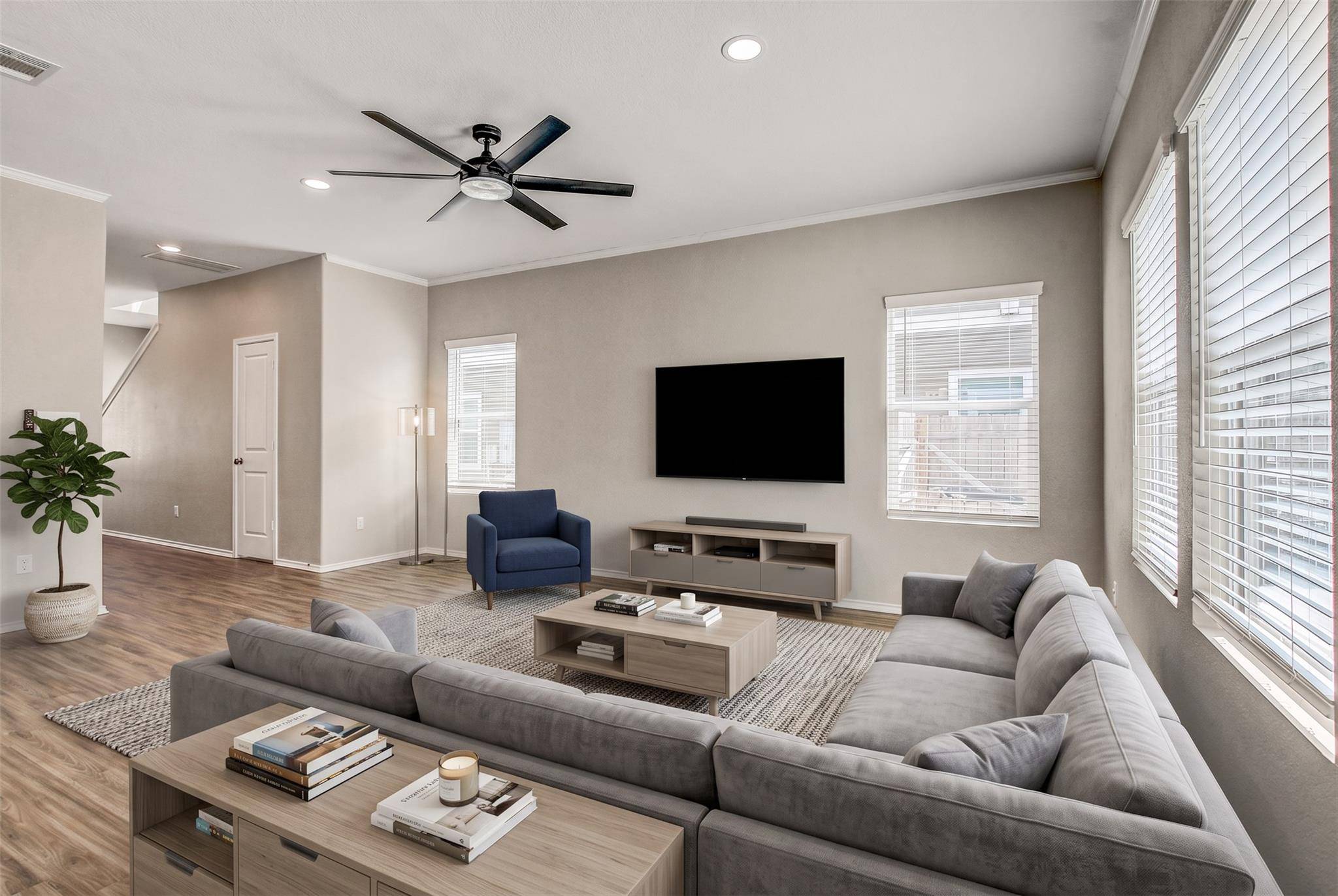 1449 Weatherford LN, Leander, TX 78641