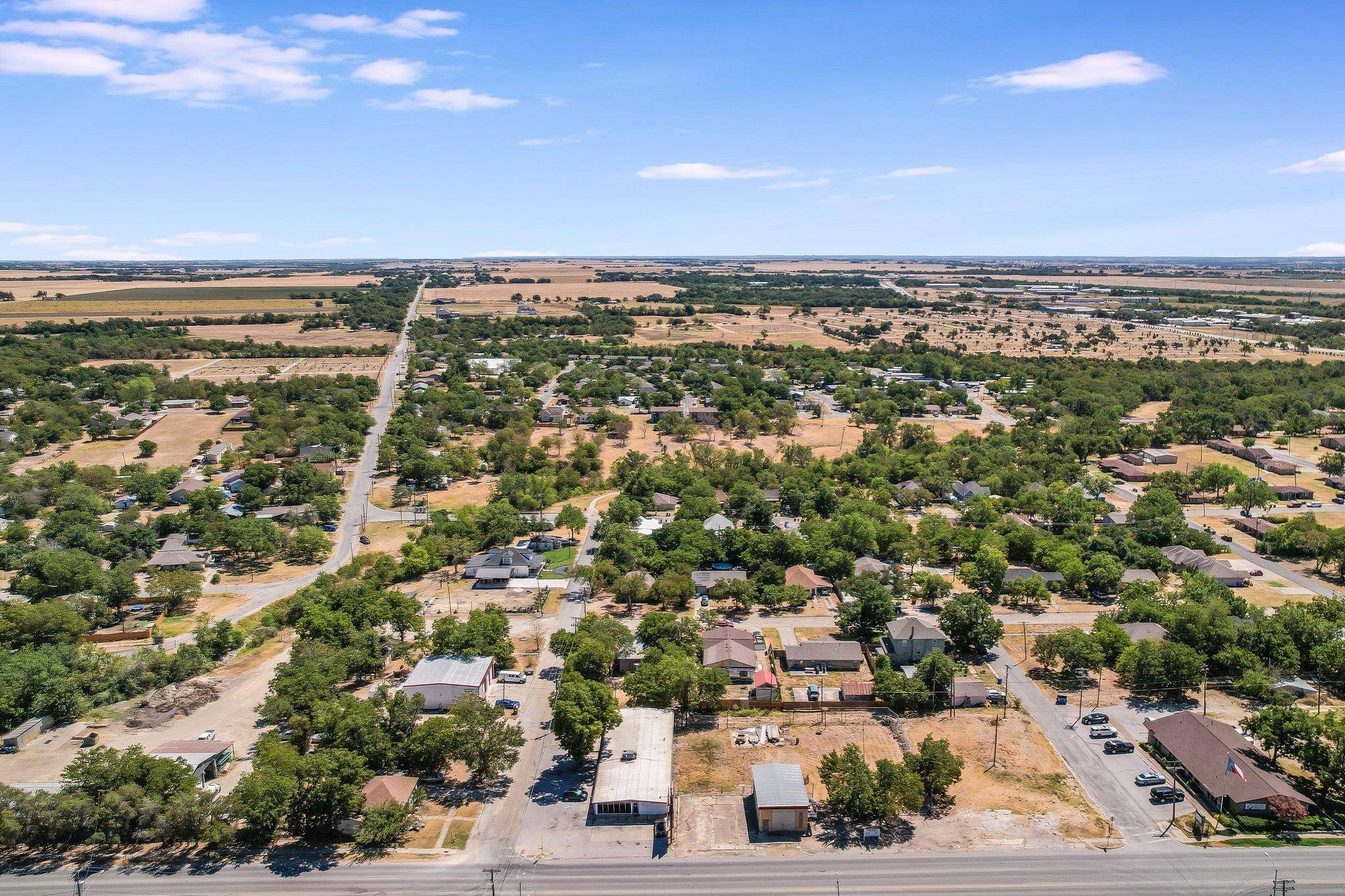1000 N Main ST, Taylor, TX 76574