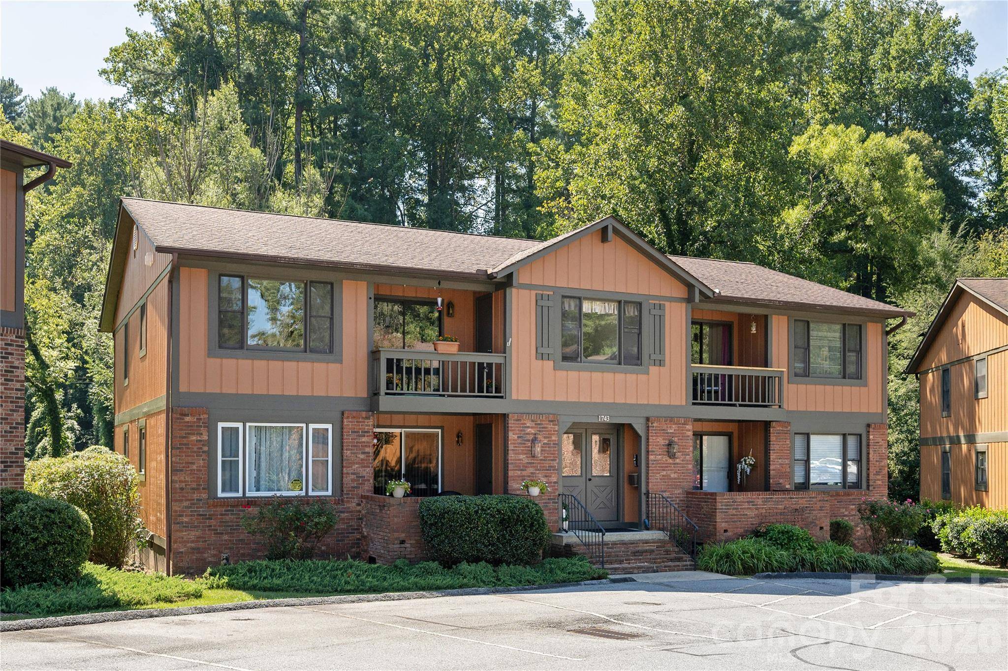 1743 Haywood Manor RD #C, Hendersonville, NC 28791