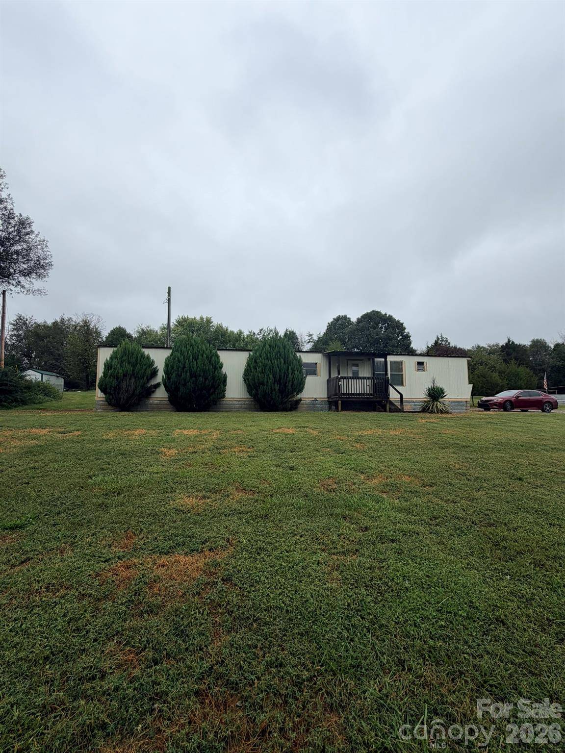125 Deerfield LN, Statesville, NC 28677