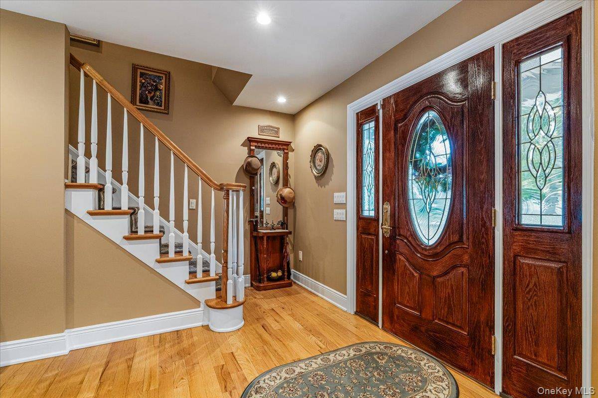 53 State PL, Huntington, NY 11743