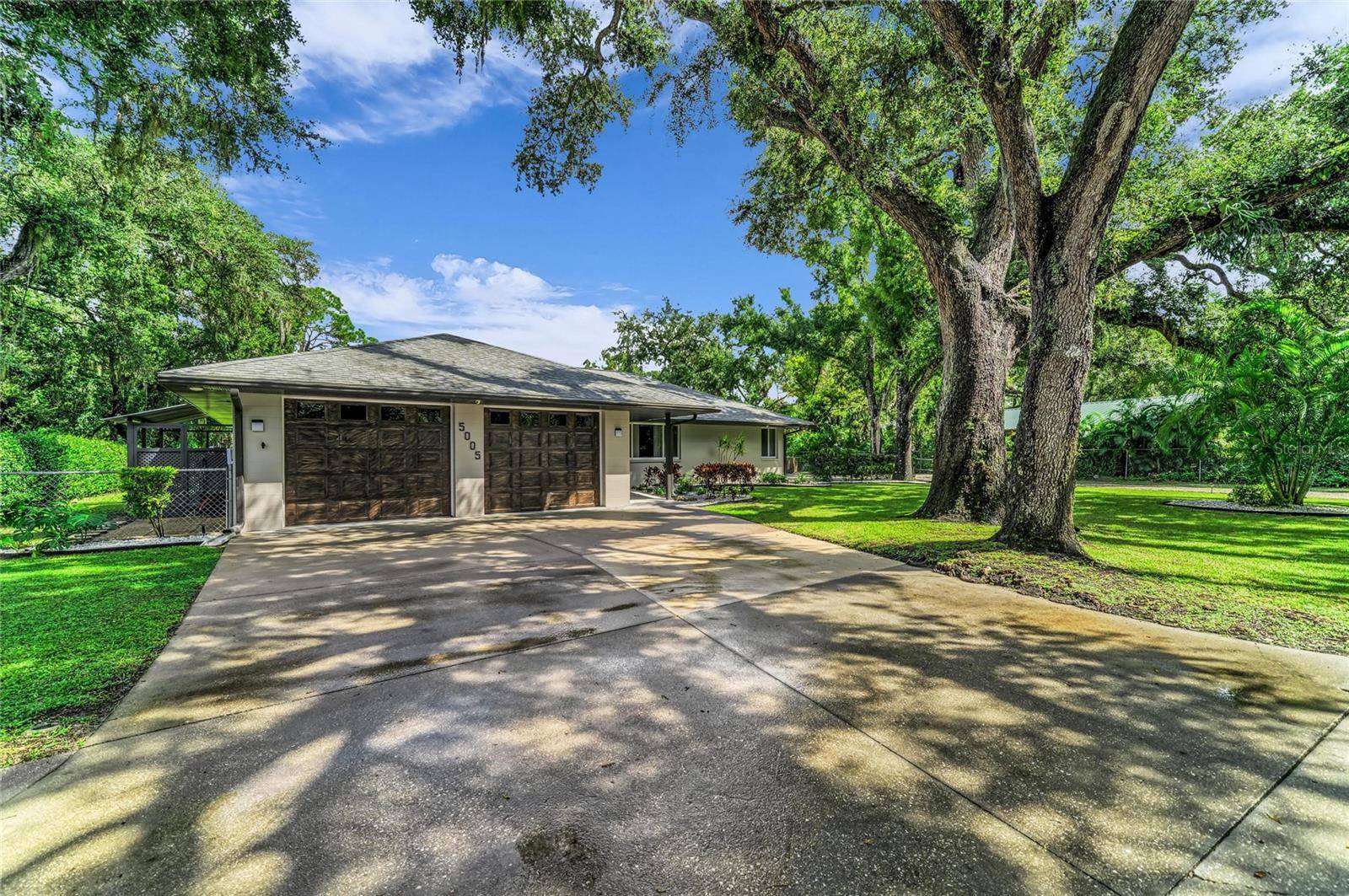 Address not disclosed, Bradenton, FL 34203