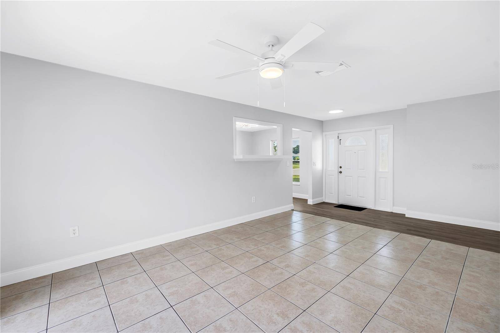 2918 SANDPOINTE DR, Bradenton, FL 34205