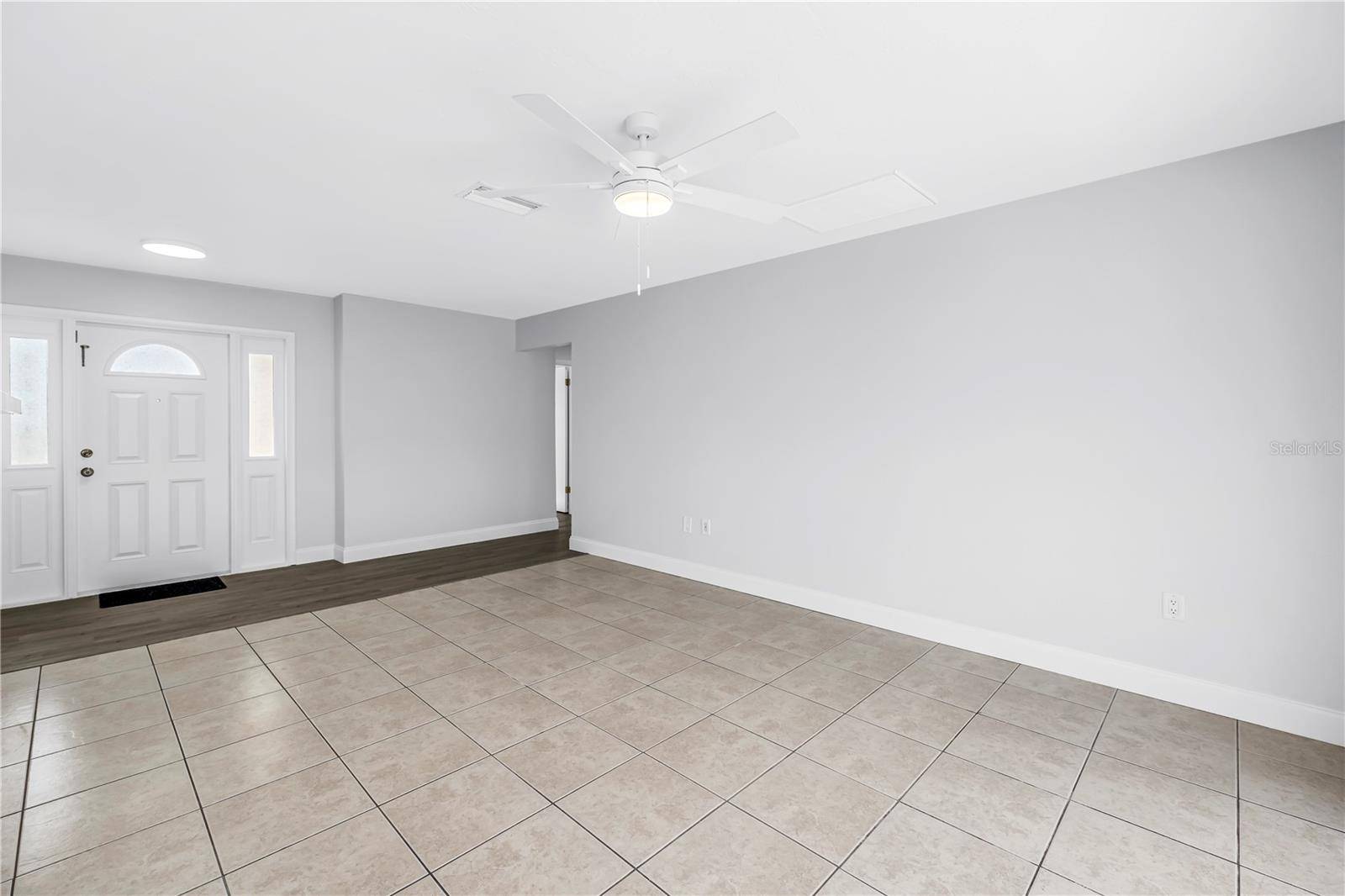 2918 SANDPOINTE DR, Bradenton, FL 34205