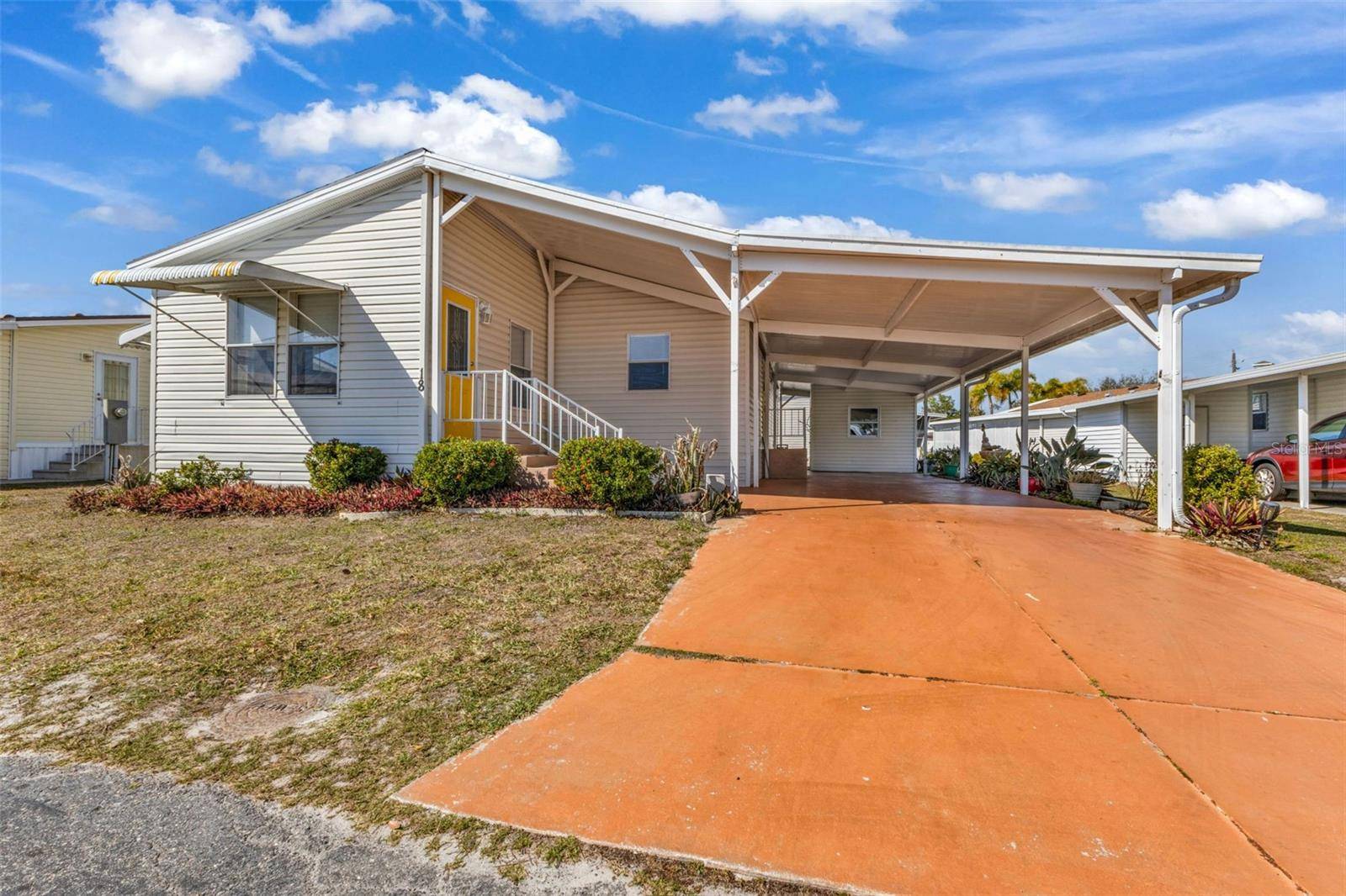 1000 KINGS HWY #18, Port Charlotte, FL 33980