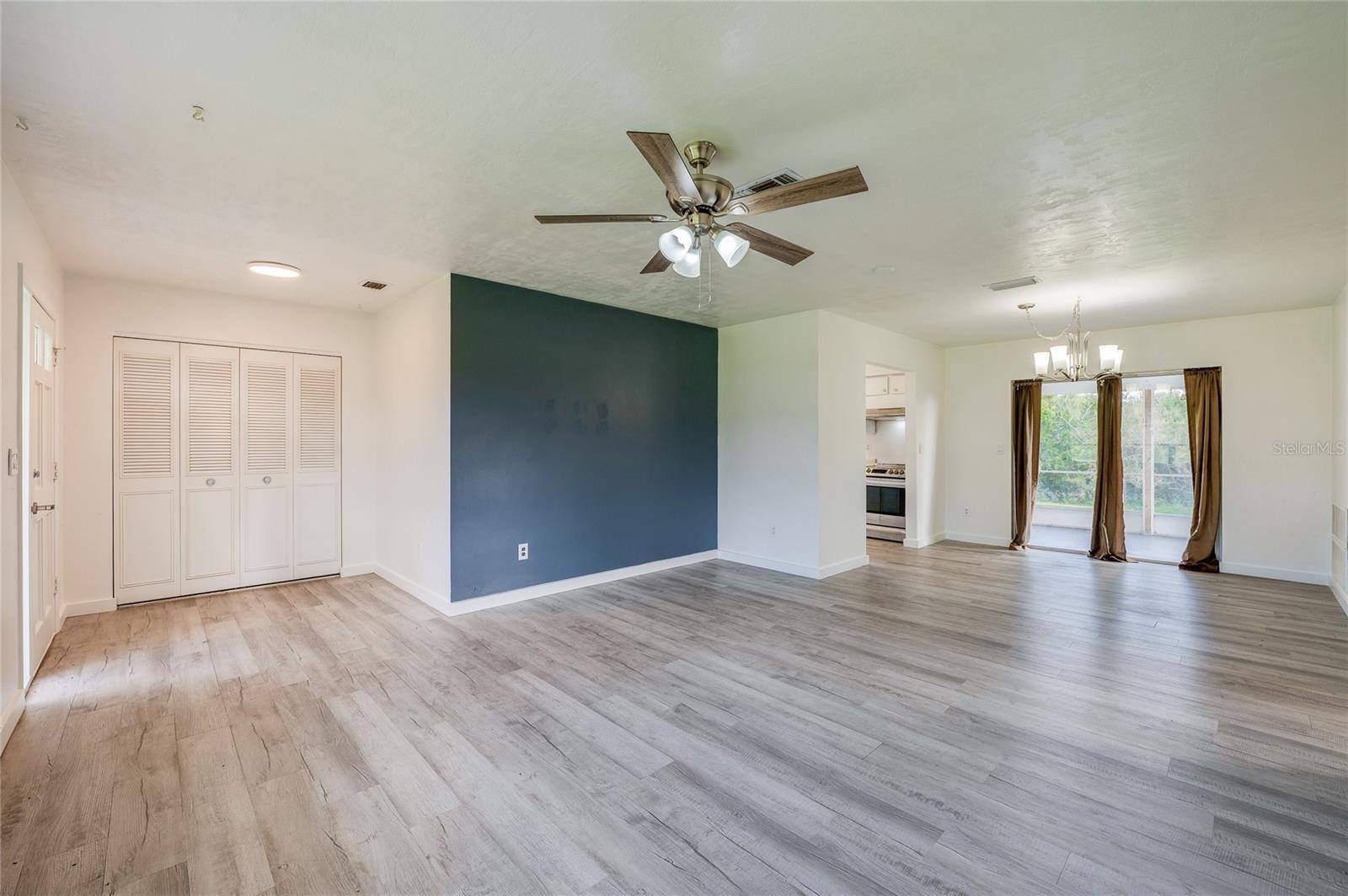 971 N WAYCROSS CIR, Deltona, FL 32725