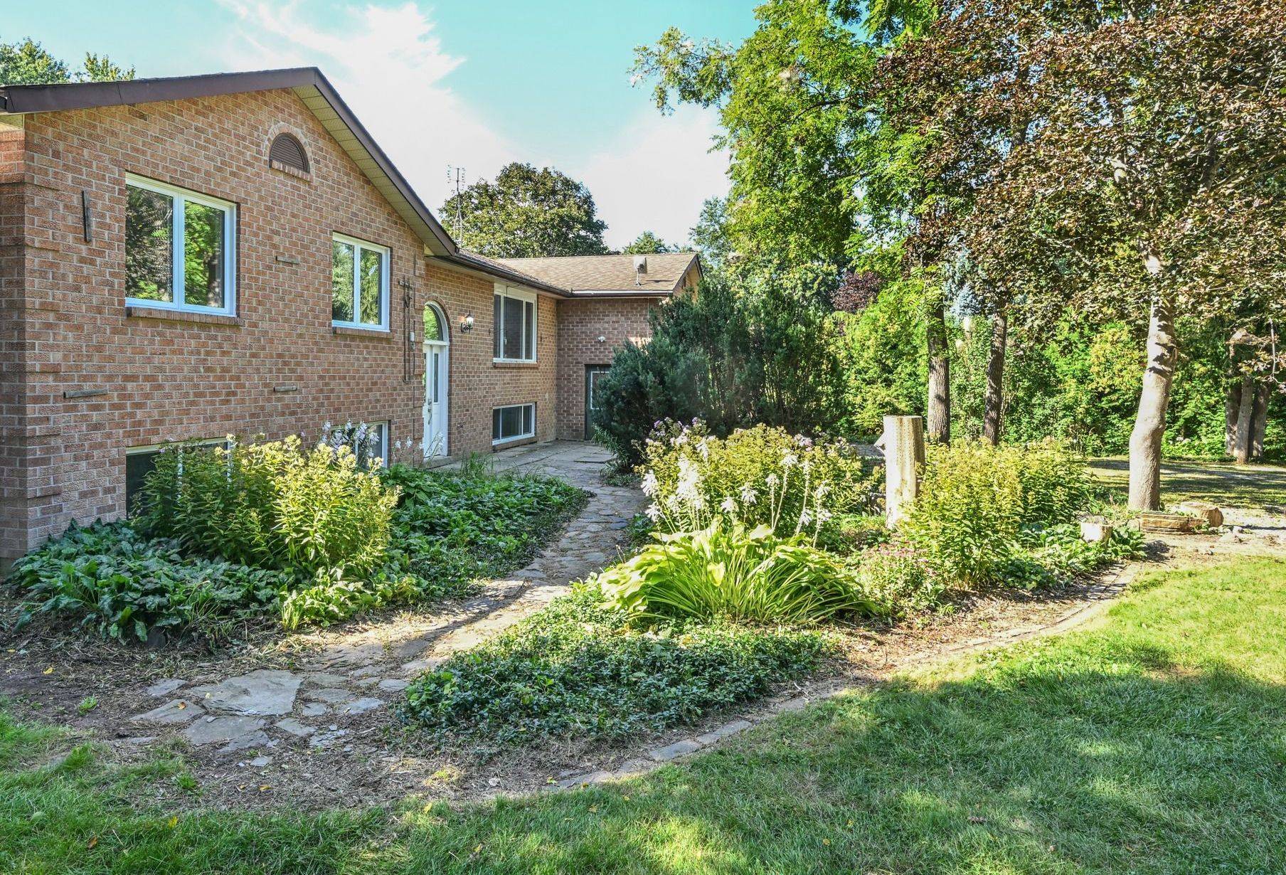 7543 Keenansville RD, Adjala-tosorontio, ON L0G 1W0